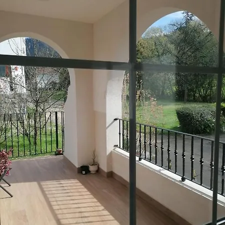 El Manzanal - Gateway To The Mountains And Bilbao